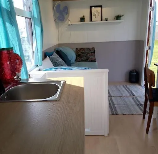 Frisse, Moderne Vakantiewagens Vlakbij Zutphen Apartmán